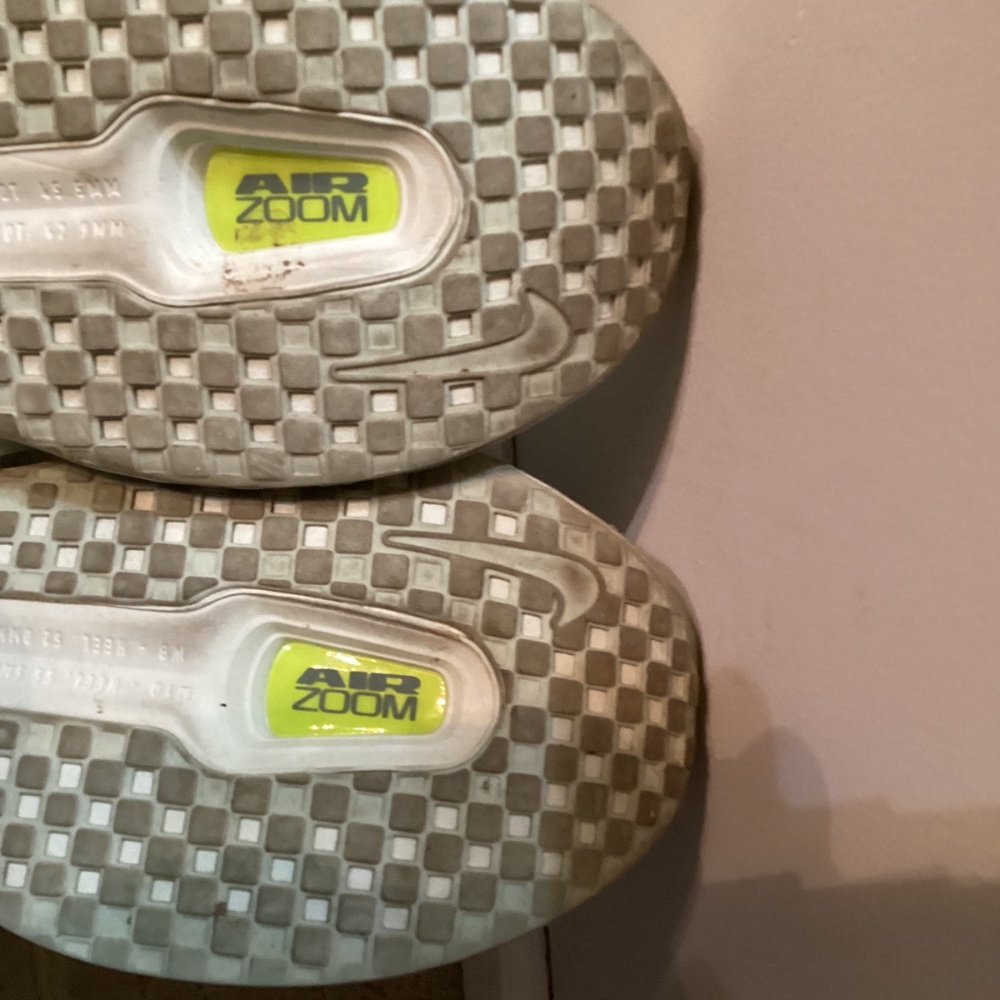 NIKE VOMERO PREMIUM MENS 10.5 - Picture 9 of 13